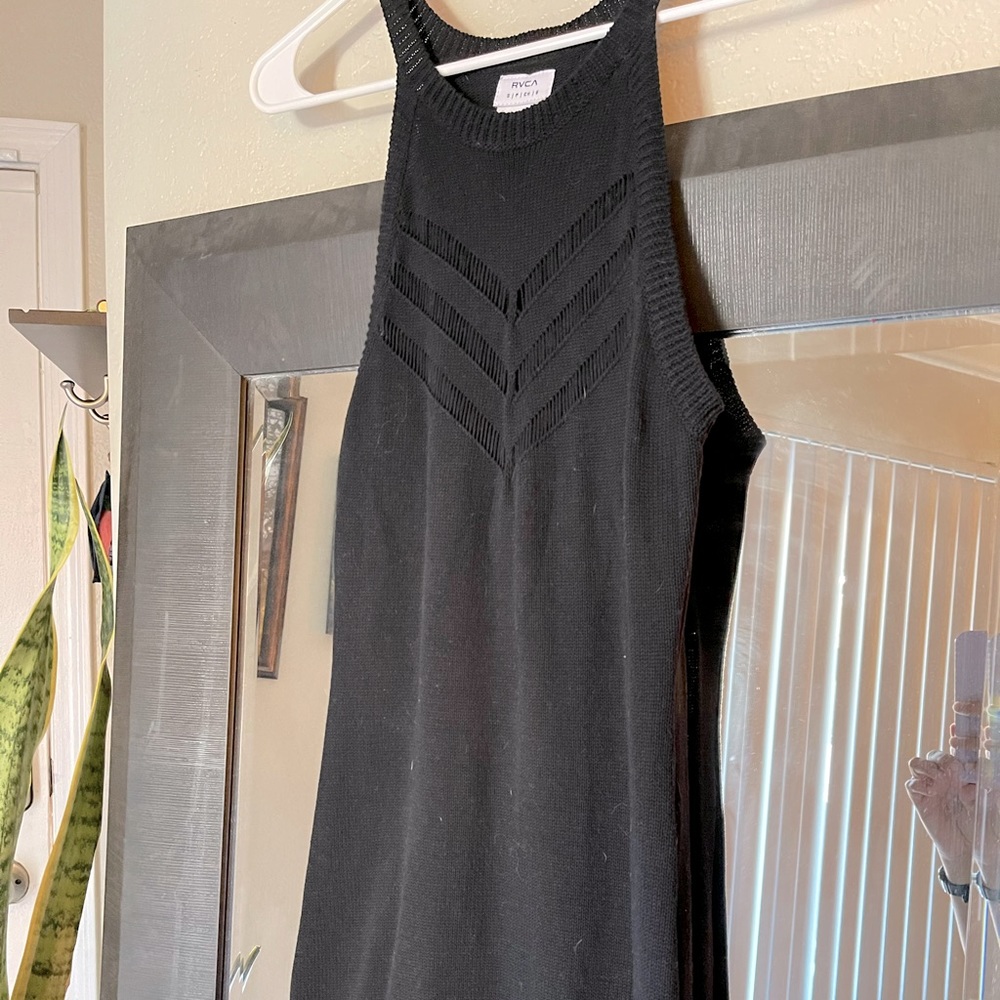 🖤 BLACK RVCA FITTED DRESS W/ DETAILED CUTOUTS 🖤